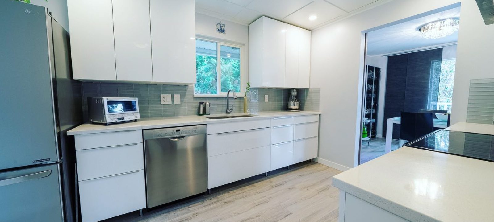 462 Beatrice Street Lane, Port Moody. BC, Canada (4)